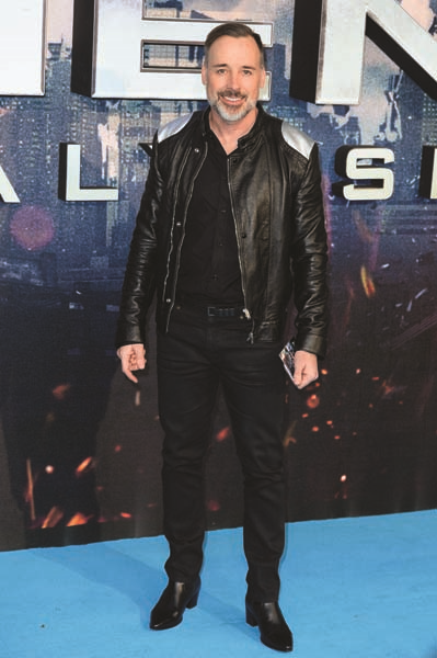 LONDRADA RENKLİ GALA