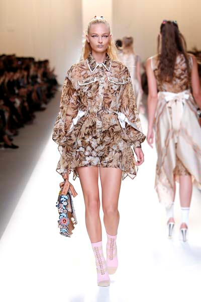 İLHAM KAYNAĞI MARIE ANTOINETTE