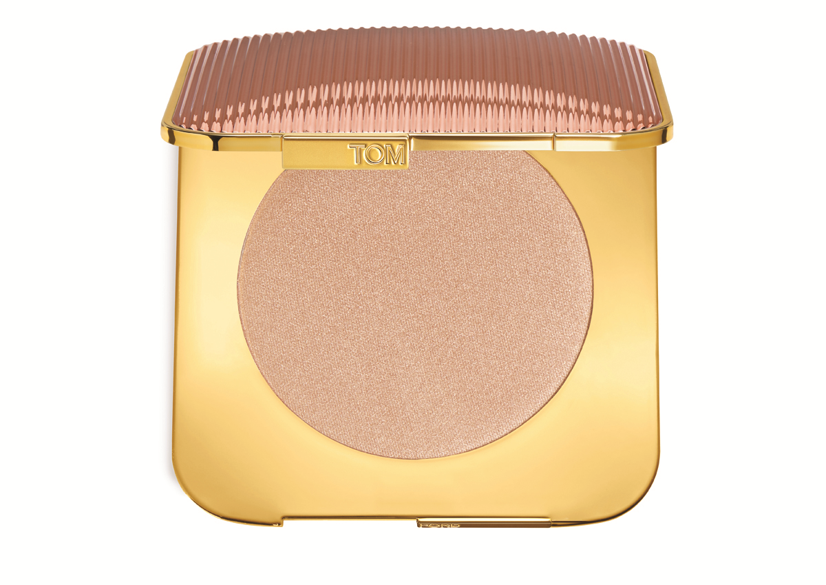 Soleil glow bronzer. Бронзер том Форд Терра. Tom Ford бронзирующая пудра Soleil Glow Bronzer small 01 Gold Dust. Tom Ford Sahara Dusk пудра. Том Форд хайлайтер и бронзер.
