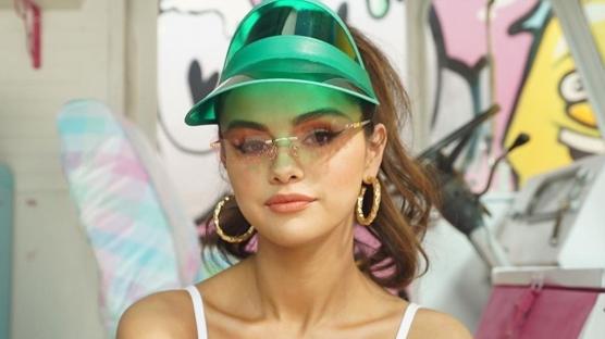 Selena Gomez'in Kozmetik Markası: Rare Beauty
