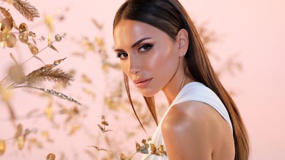 Emina Jahoviç'in Yeni Kozmetik Markası: Yaemına Beauty