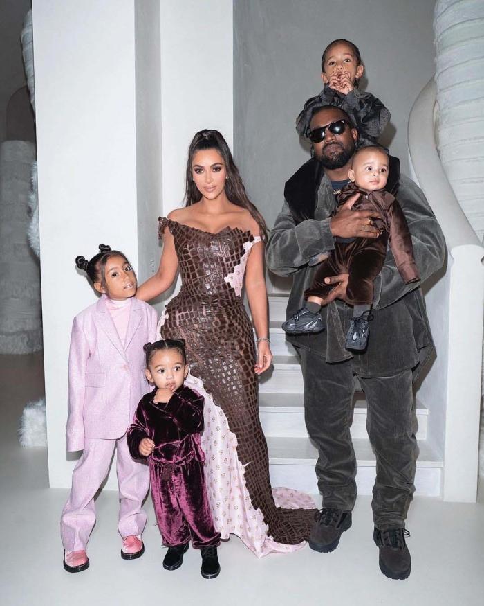 Kim Kardashian Kanye West Yüzünden Koruma Kiraladı| Alem Dergisi