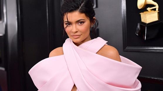 Kylie Jenner'dan Kozmetik Markası Hakkında Açıklama