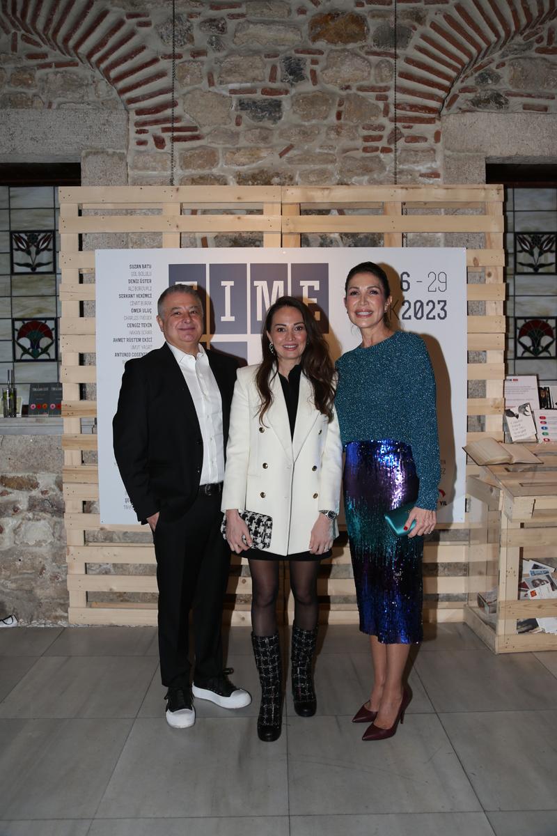 “Time Is Love” Sergi Daveti