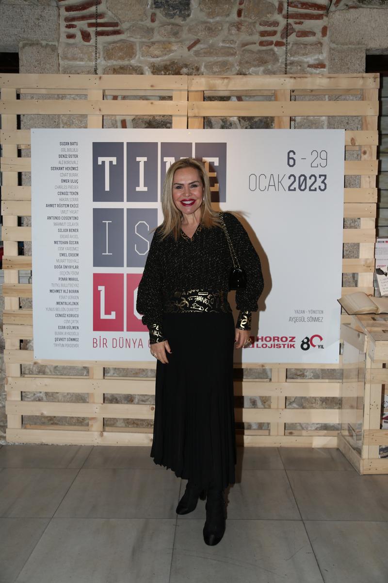 “Time Is Love” Sergi Daveti