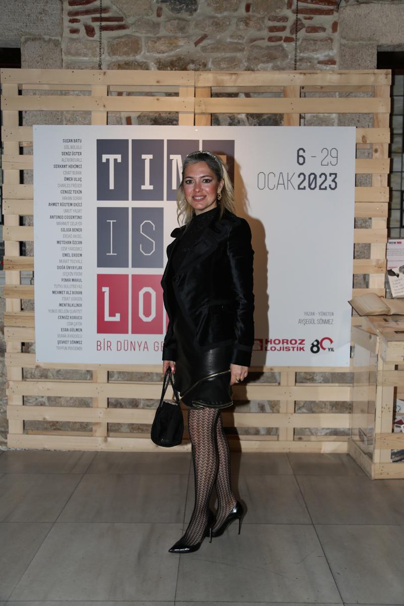 “Time Is Love” Sergi Daveti