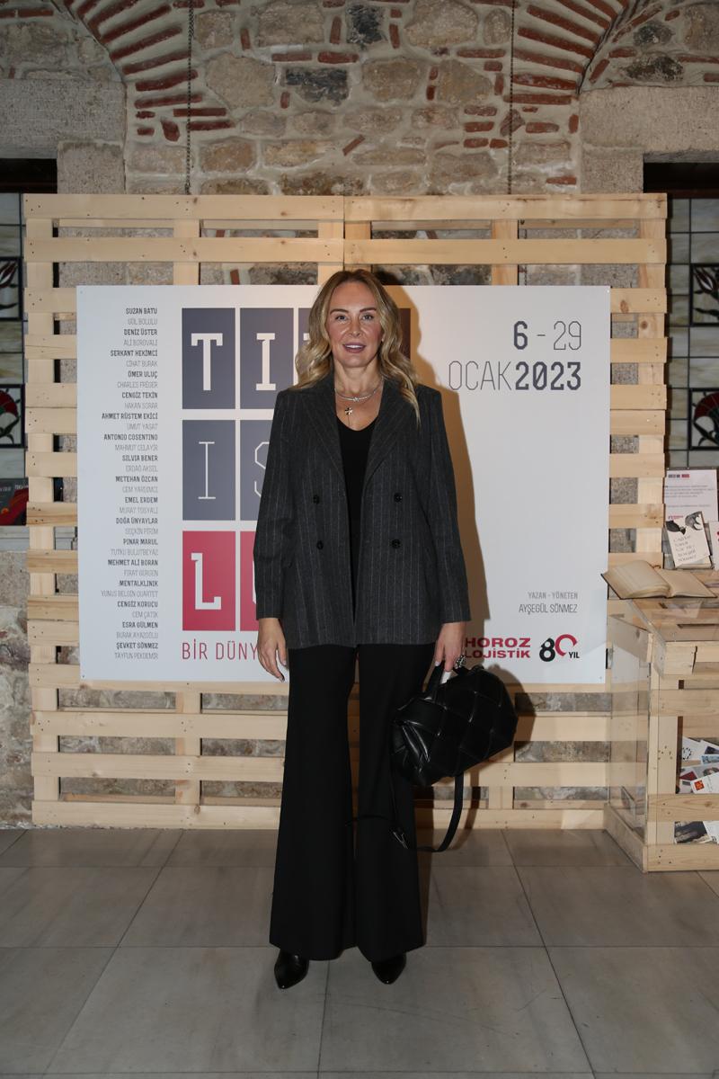 “Time Is Love” Sergi Daveti