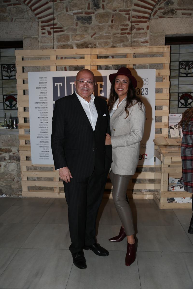 “Time Is Love” Sergi Daveti