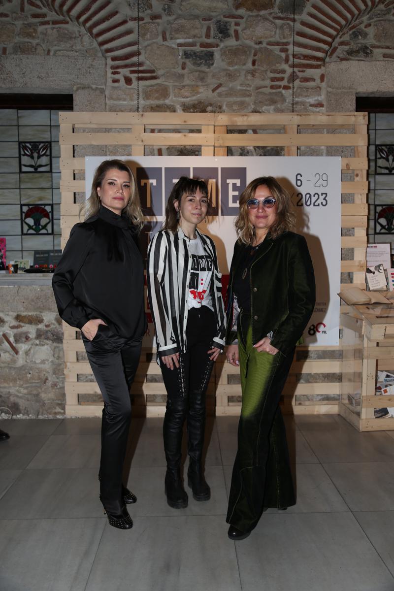 “Time Is Love” Sergi Daveti