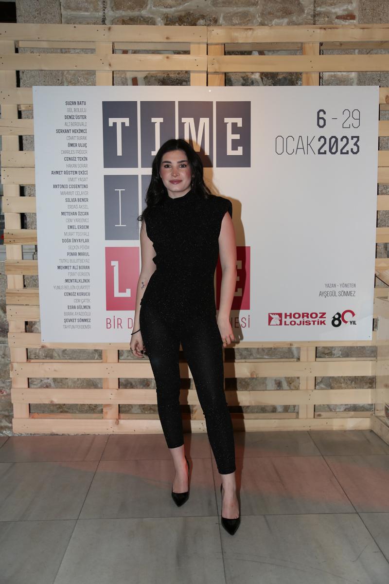 “Time Is Love” Sergi Daveti