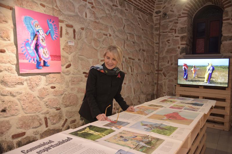 “Time Is Love” Sergi Daveti