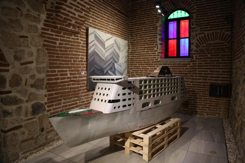 “Time Is Love” Sergi Daveti