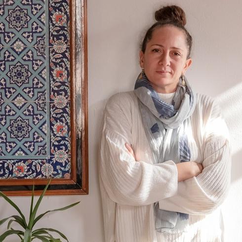 Simay Bülbül Kırmızı Çocuklar Derneği'ni Anlatıyor