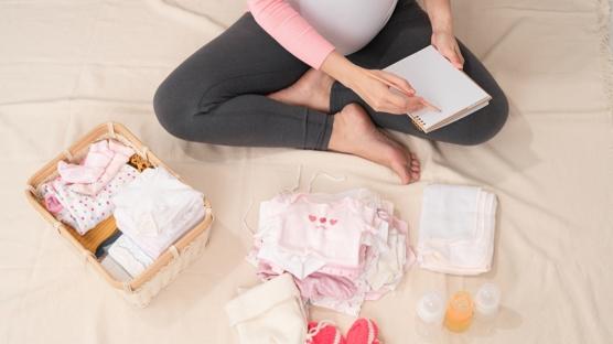 Doğum Çantası Hazırlığı: Annelerin Mutlaka Bilmesi Gerekenler