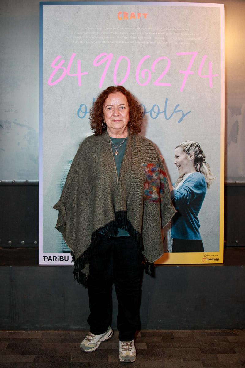 “84 90 62 74/ Old Fools'' Tiyatro Oyunu Daveti