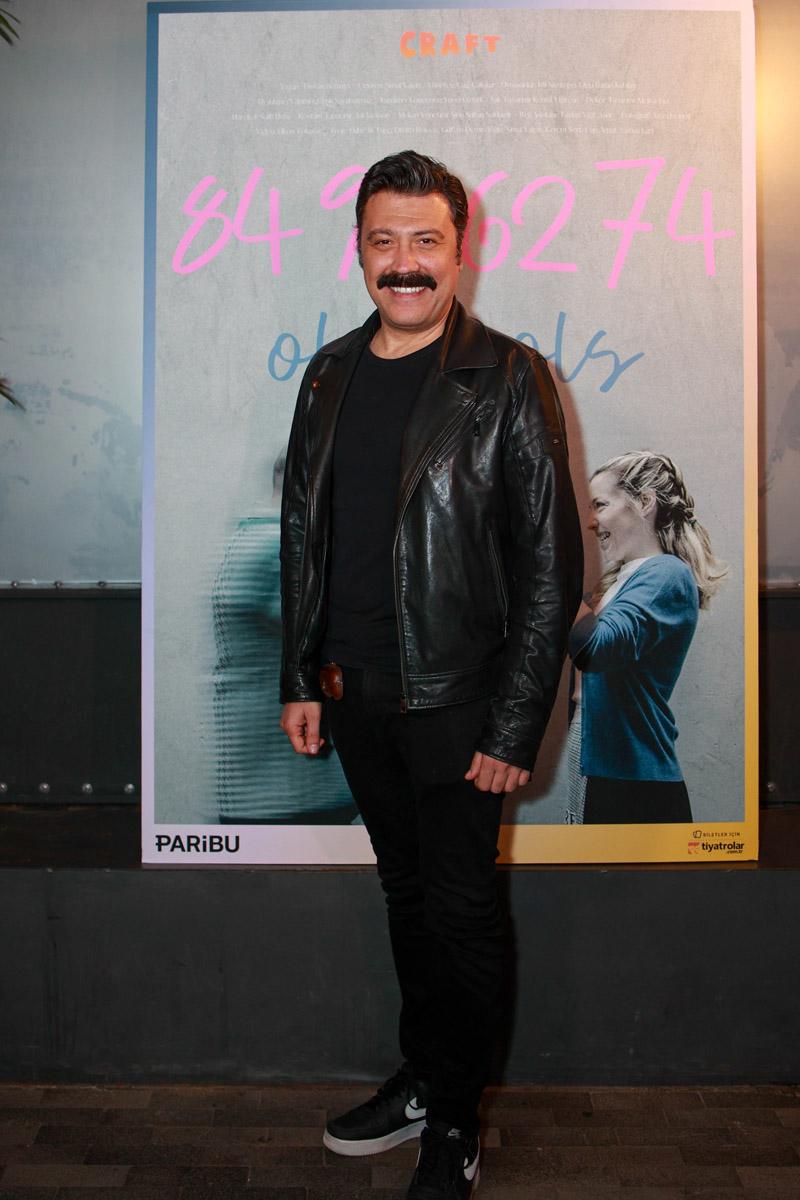 “84 90 62 74/ Old Fools'' Tiyatro Oyunu Daveti