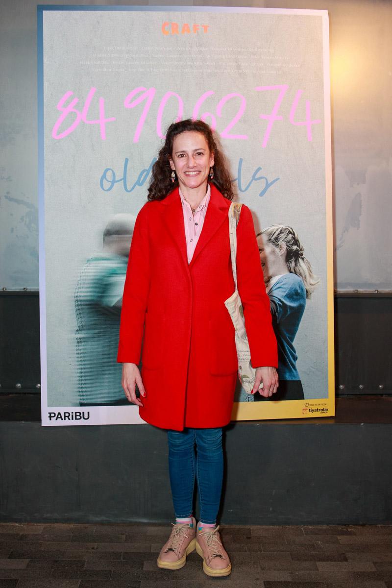 “84 90 62 74/ Old Fools'' Tiyatro Oyunu Daveti