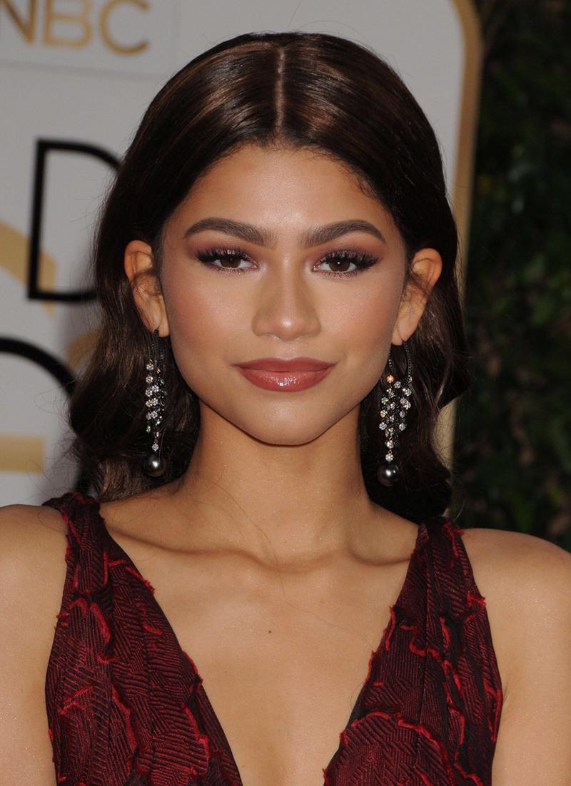 90'lardan İlhamla: Kahverengi Ruj Trendi