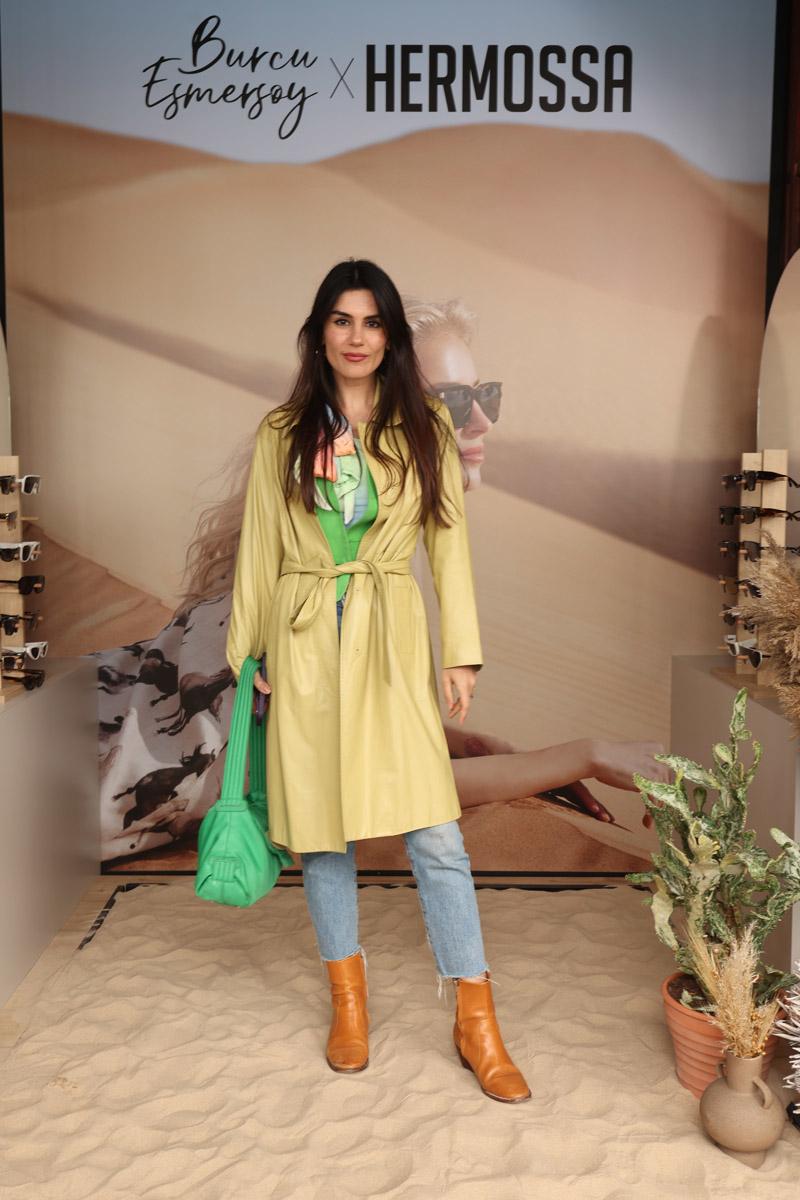 Burcu Esmersoy x Hermossa Koleksiyon Daveti