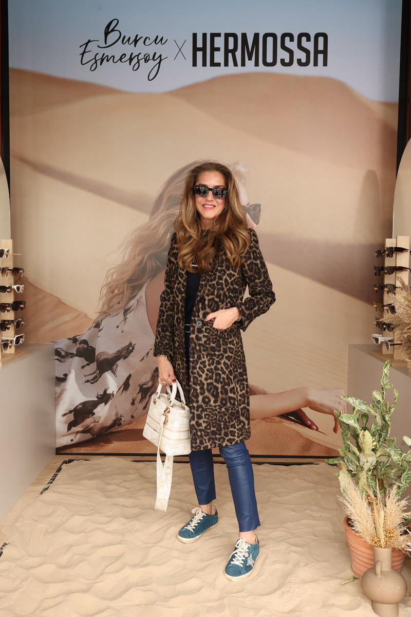 Burcu Esmersoy x Hermossa Koleksiyon Daveti