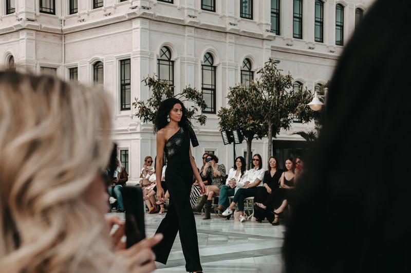 adL Night Zoom x Mert Aslan “Bir Yaz Gecesi Rüyası” Koleksiyonu