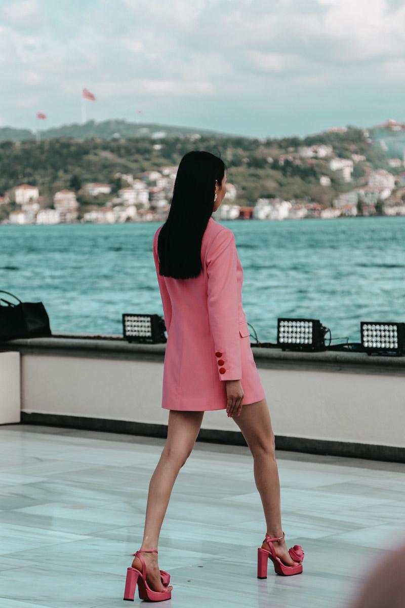 adL Night Zoom x Mert Aslan “Bir Yaz Gecesi Rüyası” Koleksiyonu