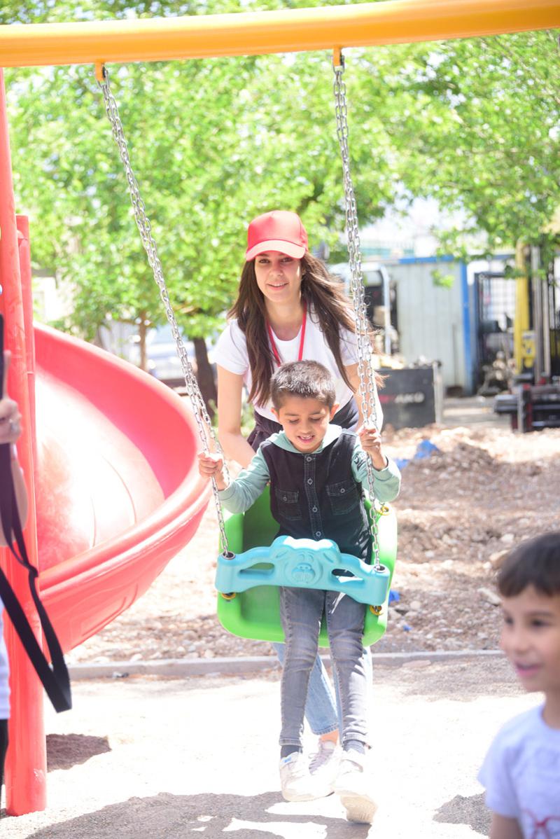 Kırmızı Çatı Çocuk Destek Merkezi'nde Bayram Çoşkusu
