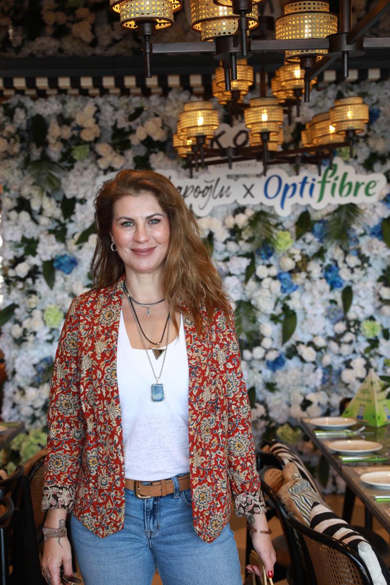 Ece Vahapoğlu x İkon Daveti