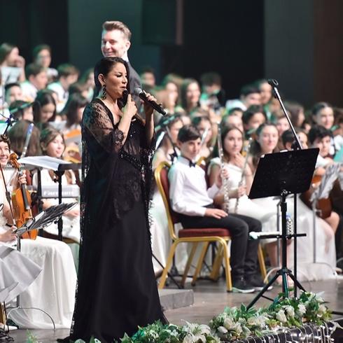 Aşkın Nur Yengi x Bilfen Filarmoni Orkestrası ve Korosu Konseri