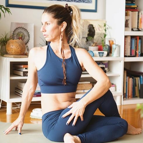 Mey Elbi ile Yoga Yolculuğu