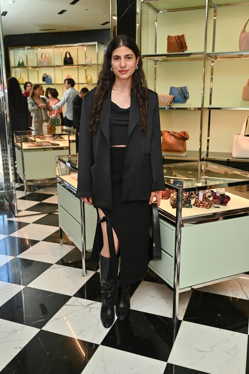 Prada Galleria Kutlama Daveti