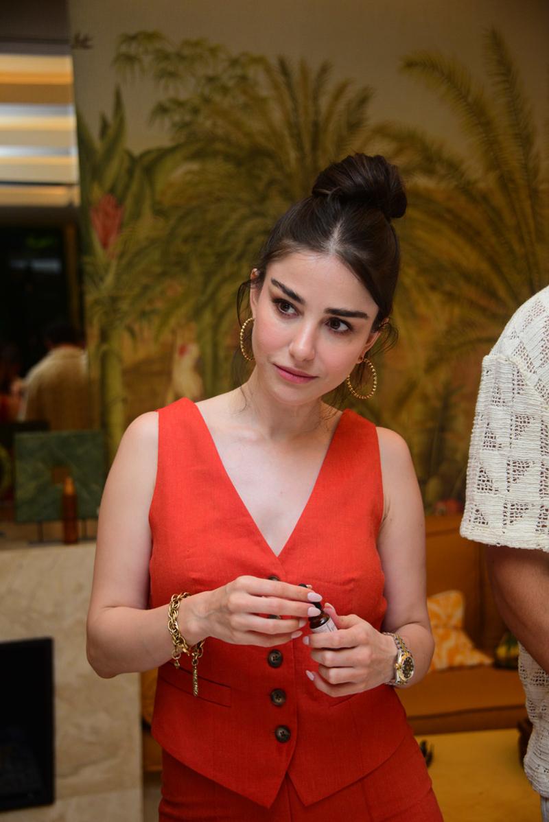 ALEM x Divan Getaway Daveti