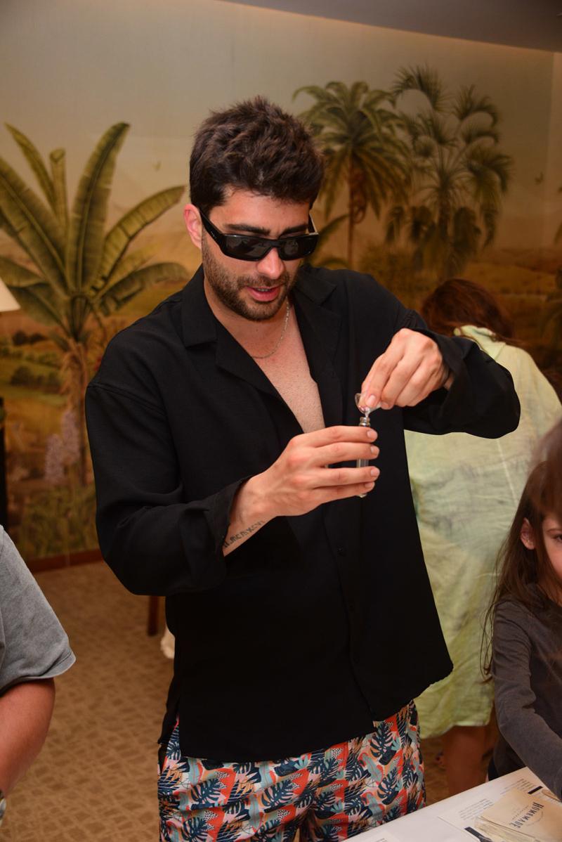 ALEM x Divan Getaway Daveti