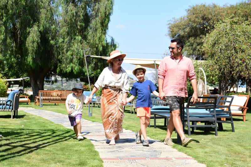 ALEM x Divan Getaway Daveti