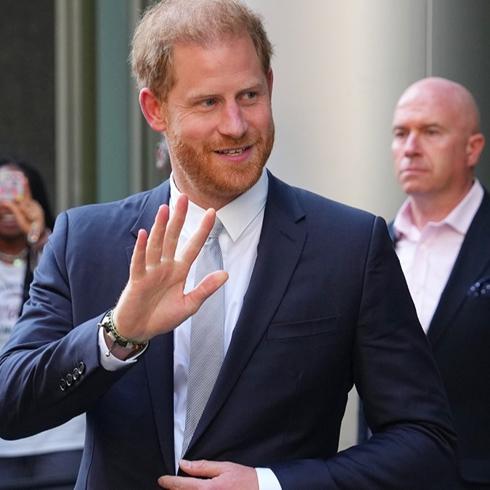 Prens Harry İngiltere'ye Geri Dönüyor