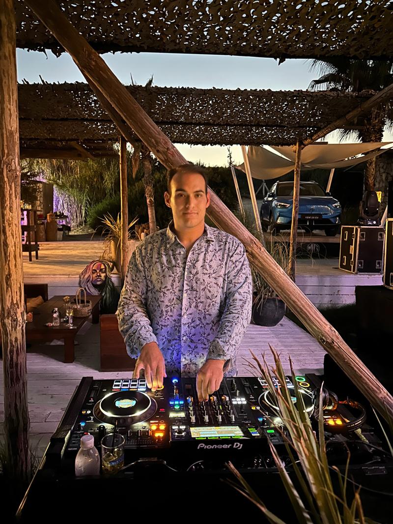 Füsun & Sinan Kuran'ın Evlilik Yıl Dönümü Daveti