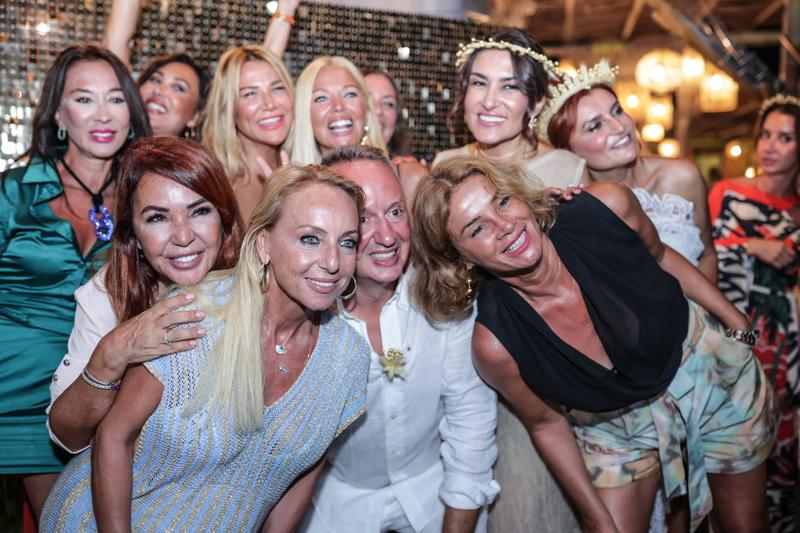 Füsun & Sinan Kuran'ın Evlilik Yıl Dönümü Daveti