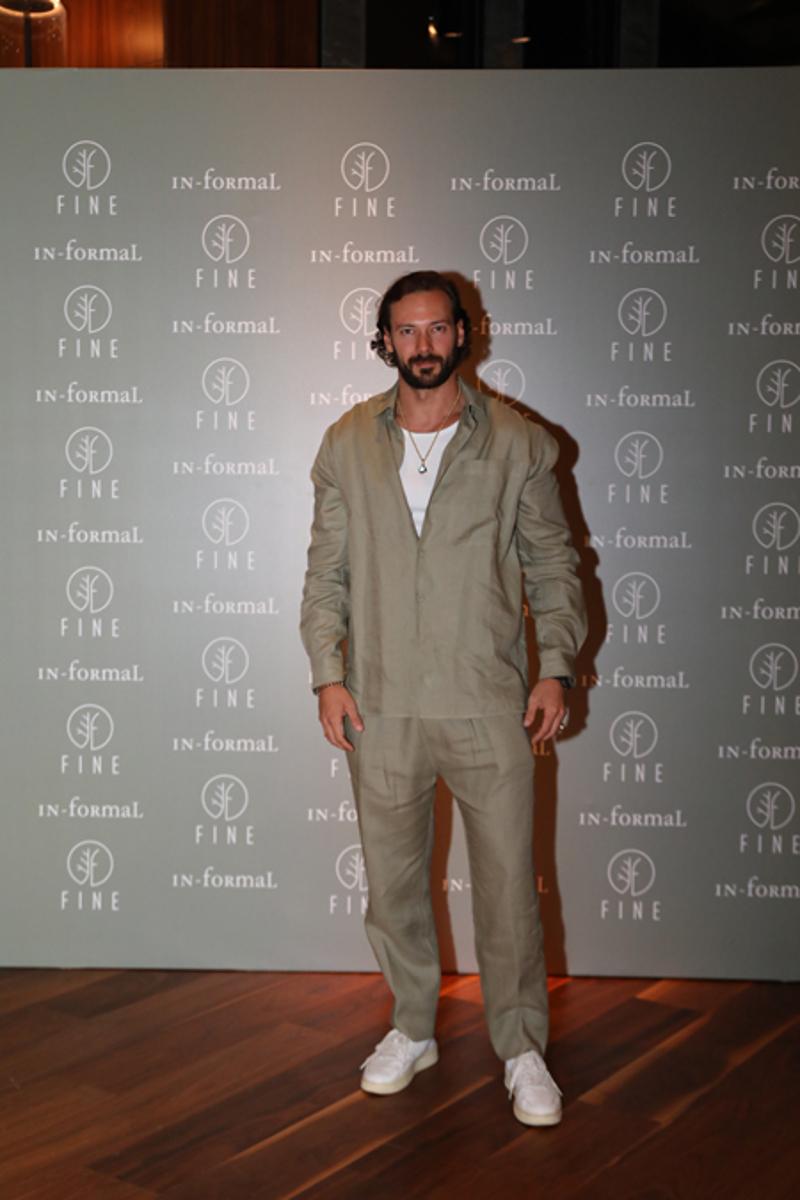 In-Formal X Fine People Community Daveti