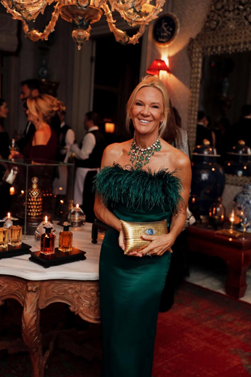 Begüm Khan x Guerlain Daveti