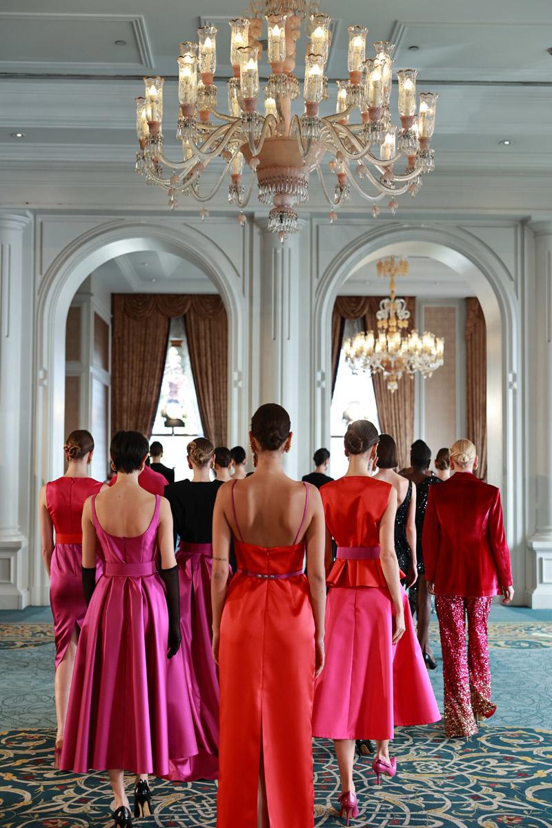 adL Night Zoom x Mert Aslan Defile Daveti