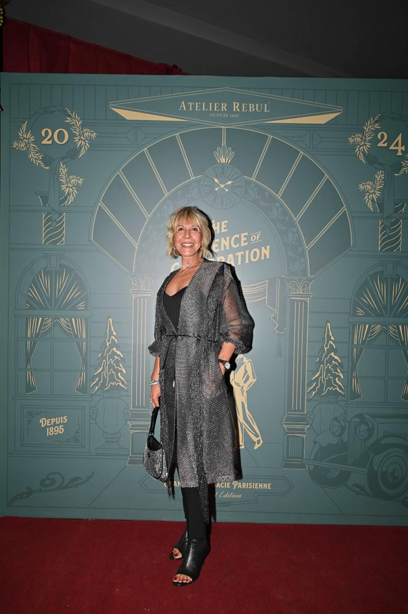 Cansu Dere x Atelier Rebul Yılbaşı Daveti