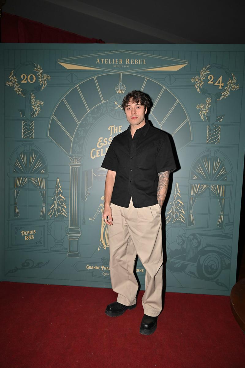 Cansu Dere x Atelier Rebul Yılbaşı Daveti