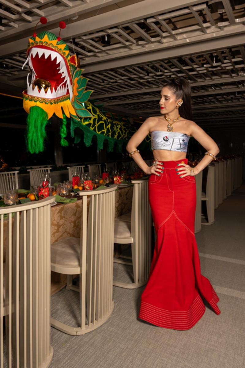 Begüm Khan "Chinese New Year: Dragon" Daveti