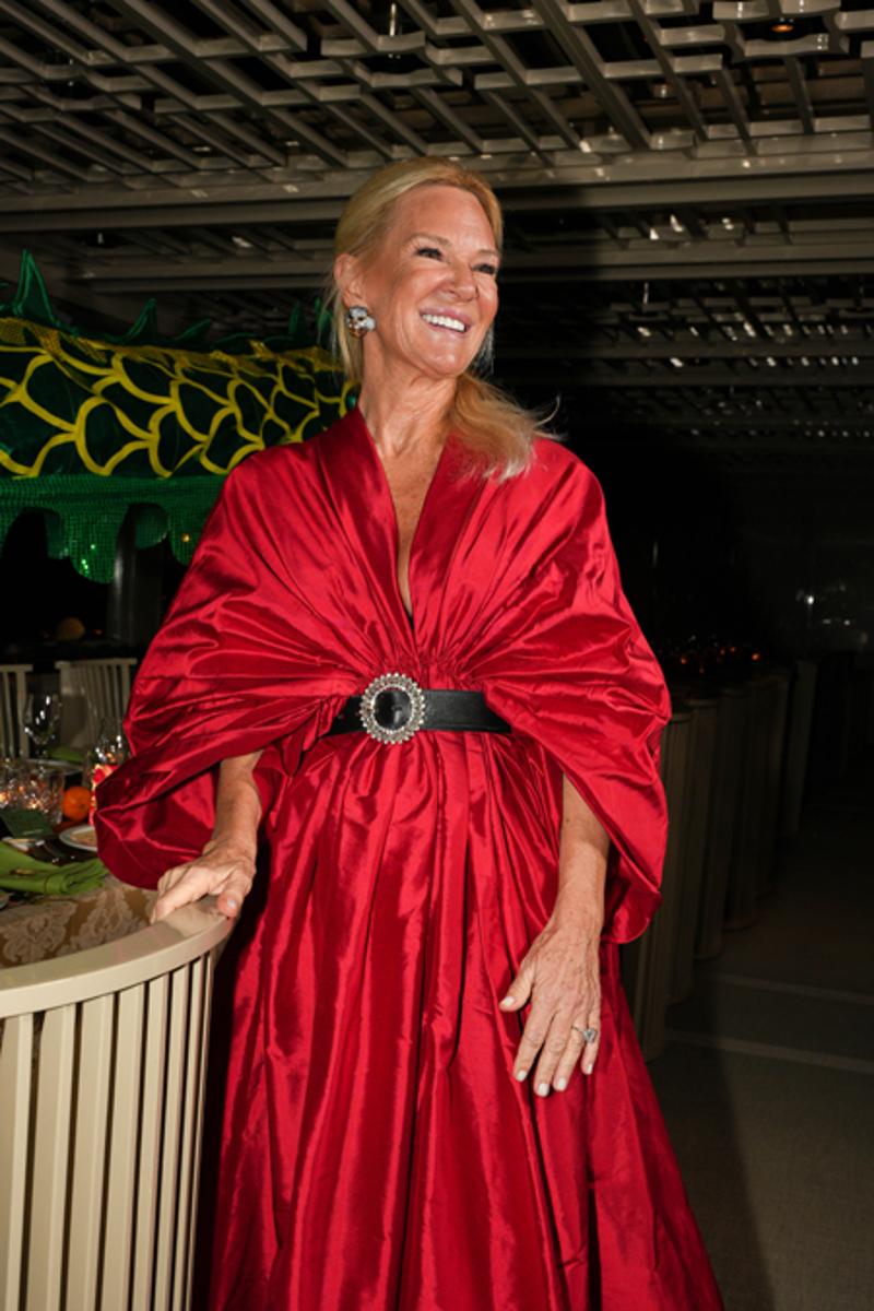 Begüm Khan "Chinese New Year: Dragon" Daveti