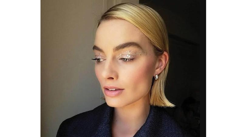 Yılbaşı Makyajı Nasıl Yapılır?