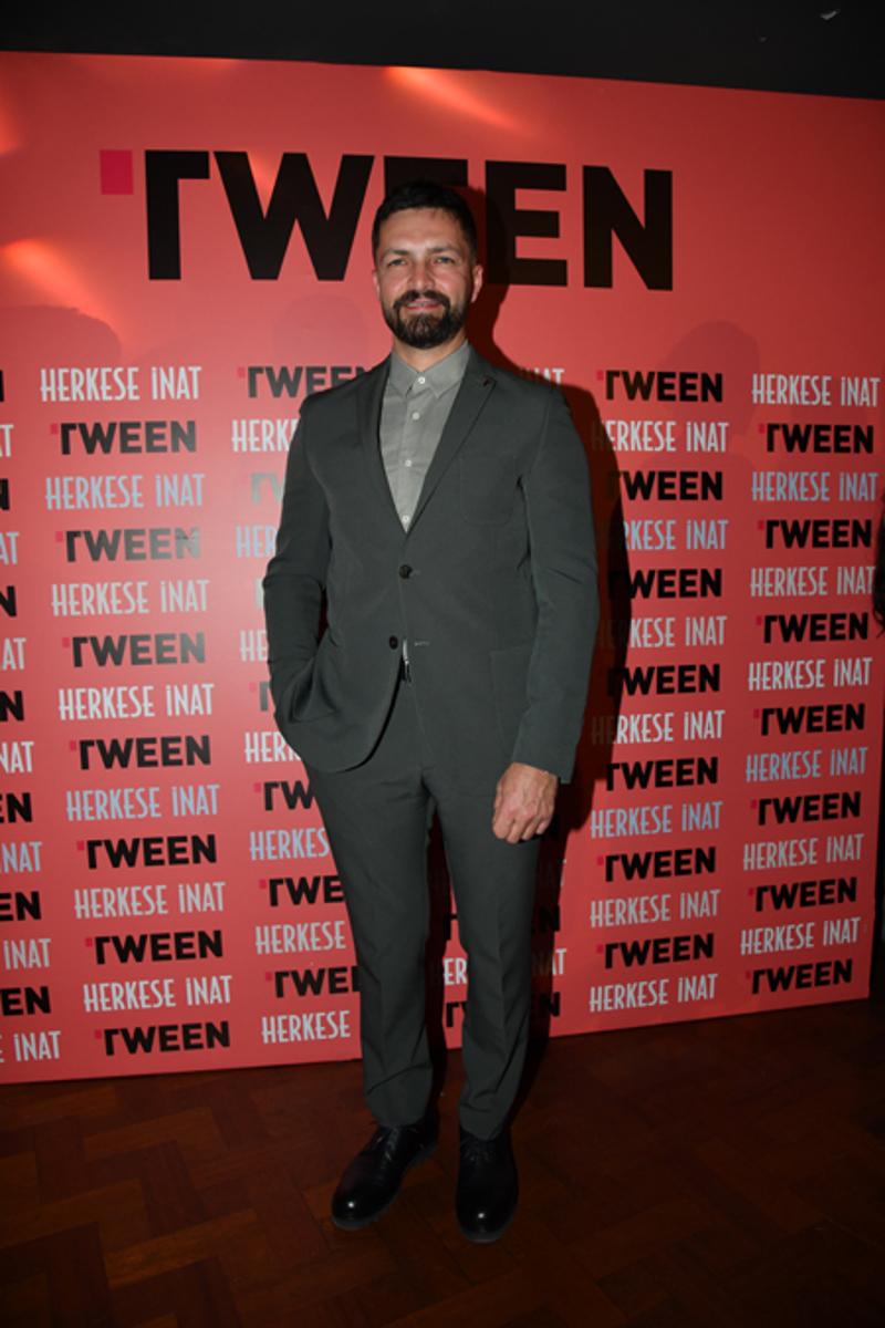 Tween x Mert Demir Daveti