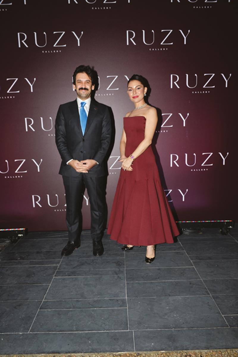 Ahmet Güneştekin'in “Uyandığımız Çağ” Sergisi Daveti