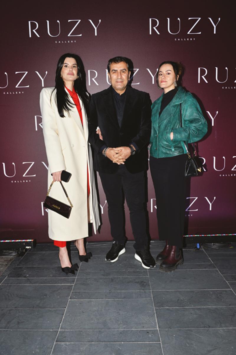 Ahmet Güneştekin'in “Uyandığımız Çağ” Sergisi Daveti