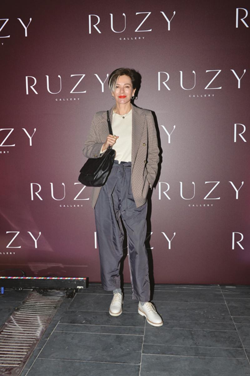 Ahmet Güneştekin'in “Uyandığımız Çağ” Sergisi Daveti