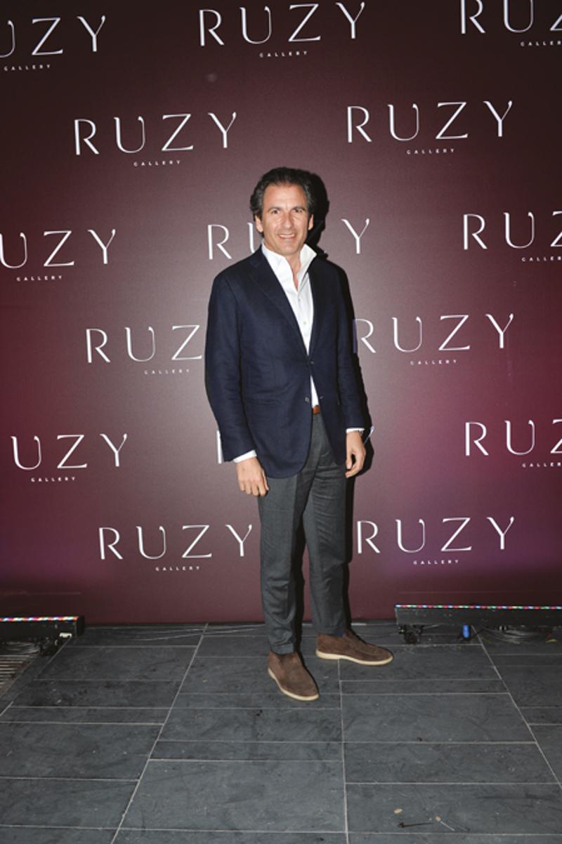 Ahmet Güneştekin'in “Uyandığımız Çağ” Sergisi Daveti